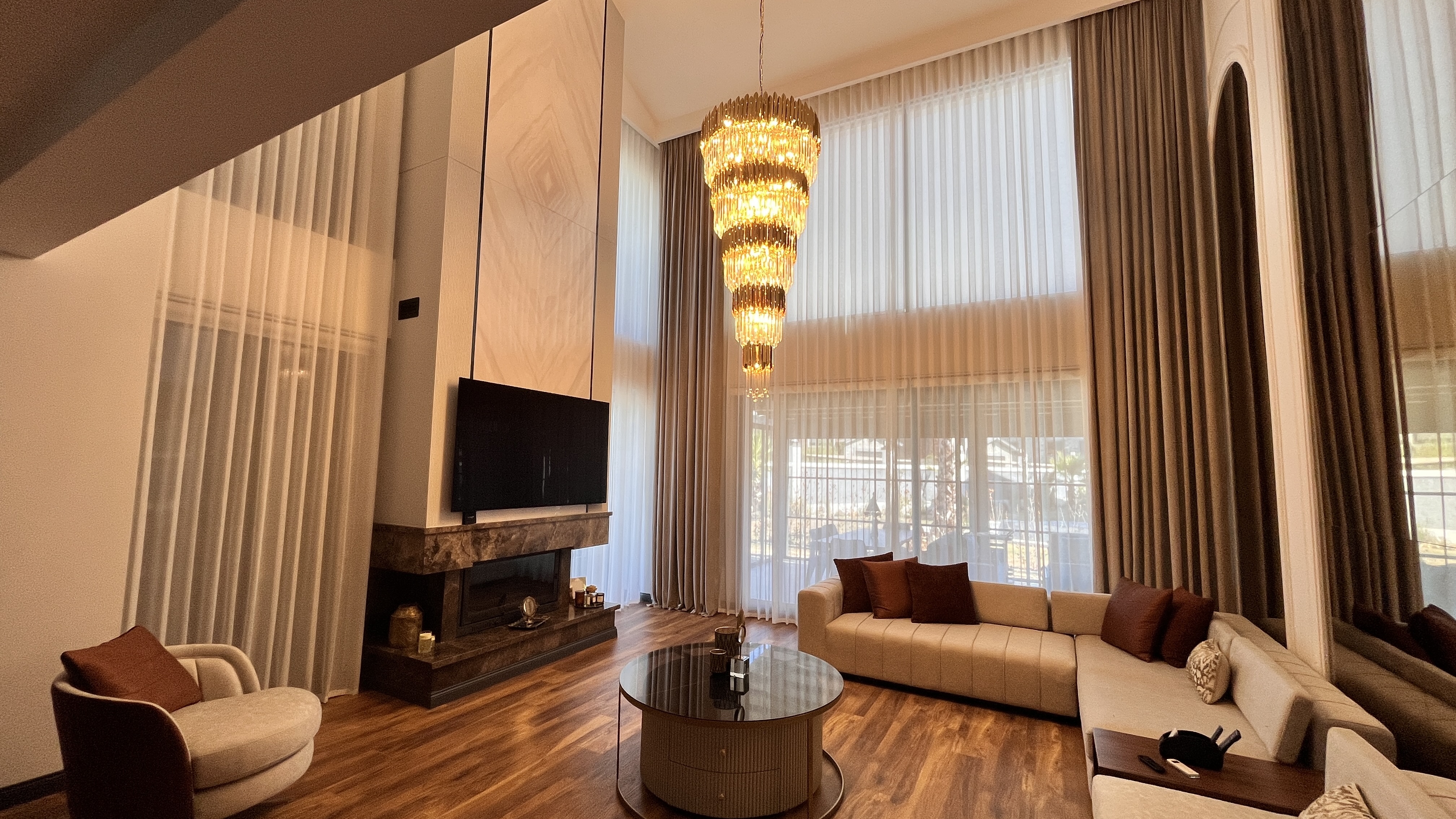 Asel Perde hero görsel 4